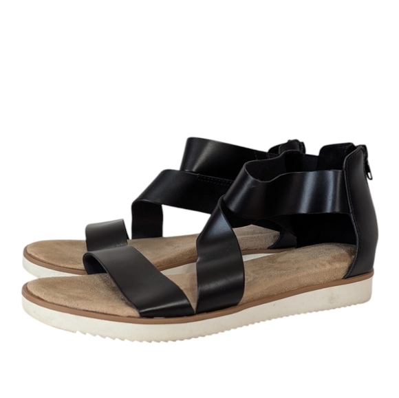 Time and Tru Black Faux Leather Strappy Platform Sandal Size 8 - Picture 1 of 6